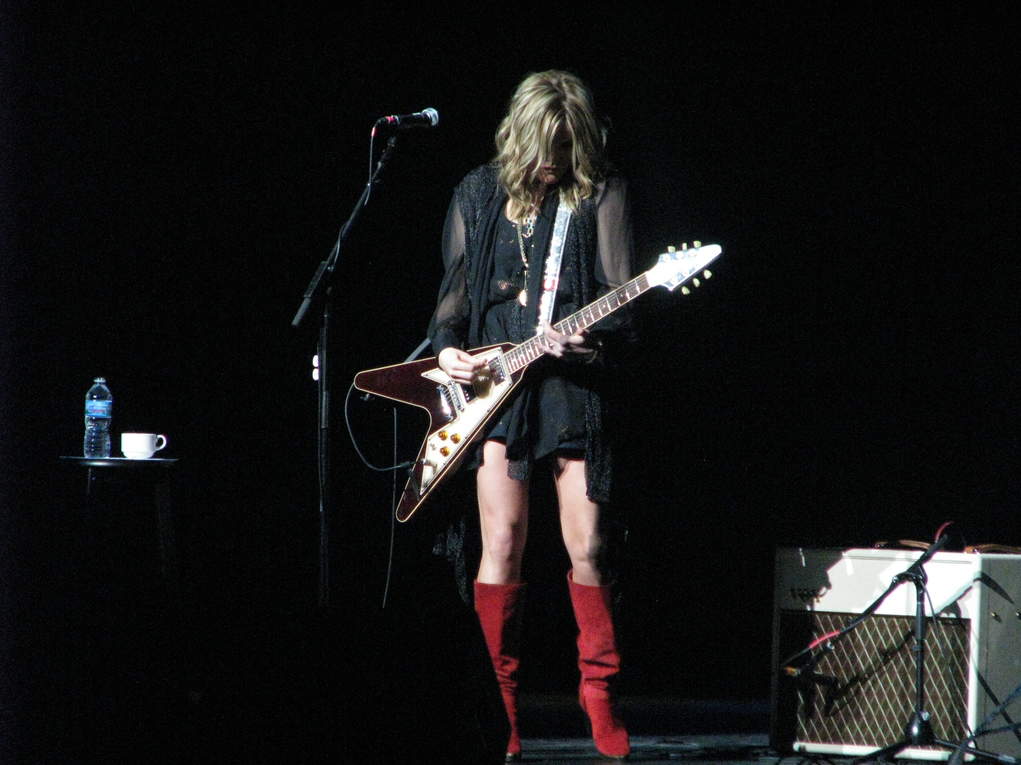 GracePotter2012-12-15MistletoeShowStLouisOH (10).JPG